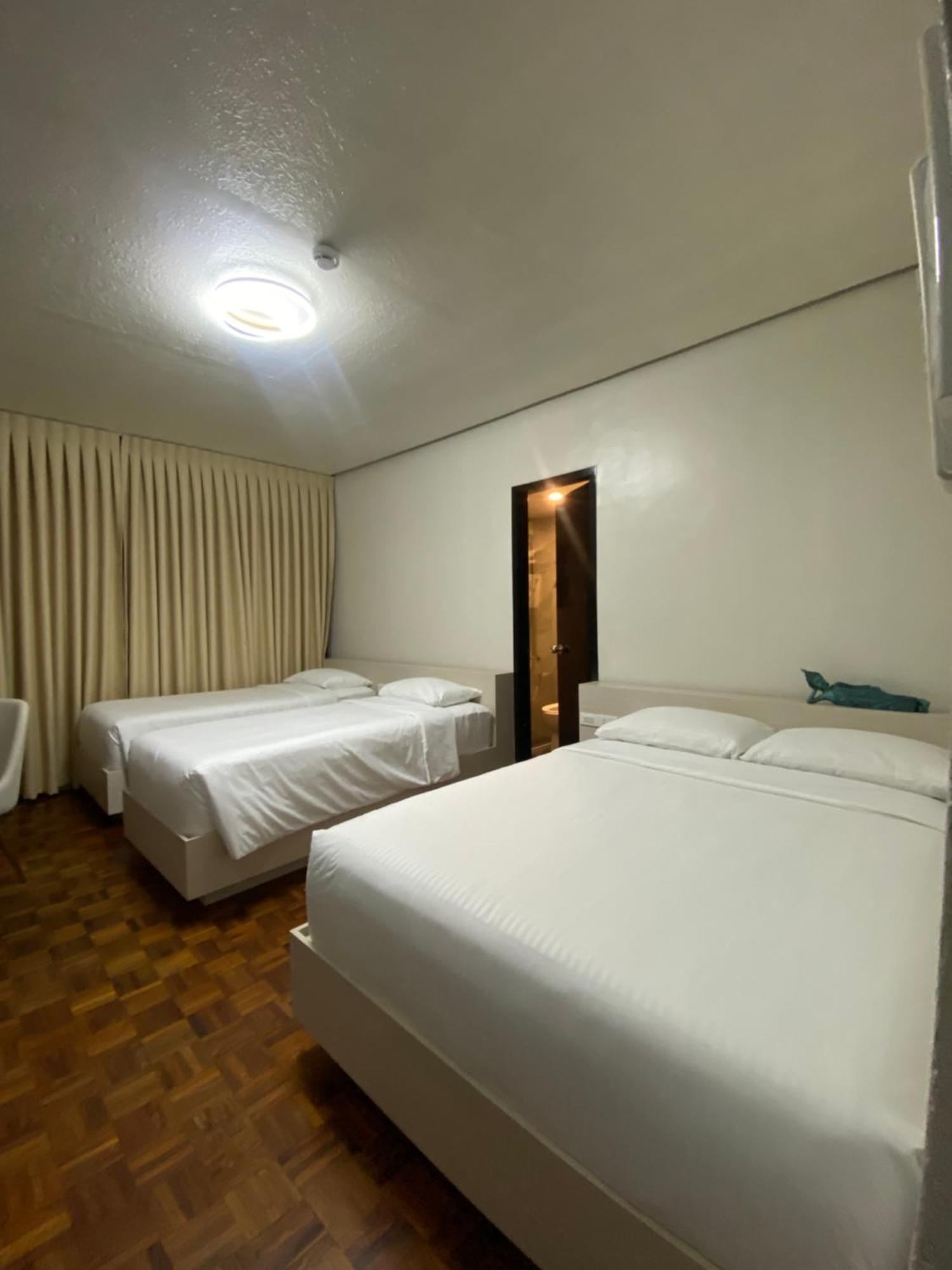 Honey Suite Room Inside Bee Cafe Cebu At Ayala Area Bagian luar foto